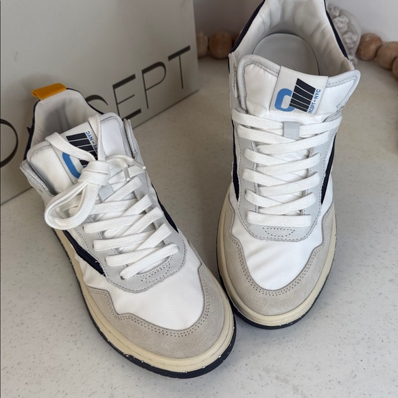 ONCEPT
Women's Princeton Low Top Sneakers Indigo Sz 7.5 - Picture 5 of 15